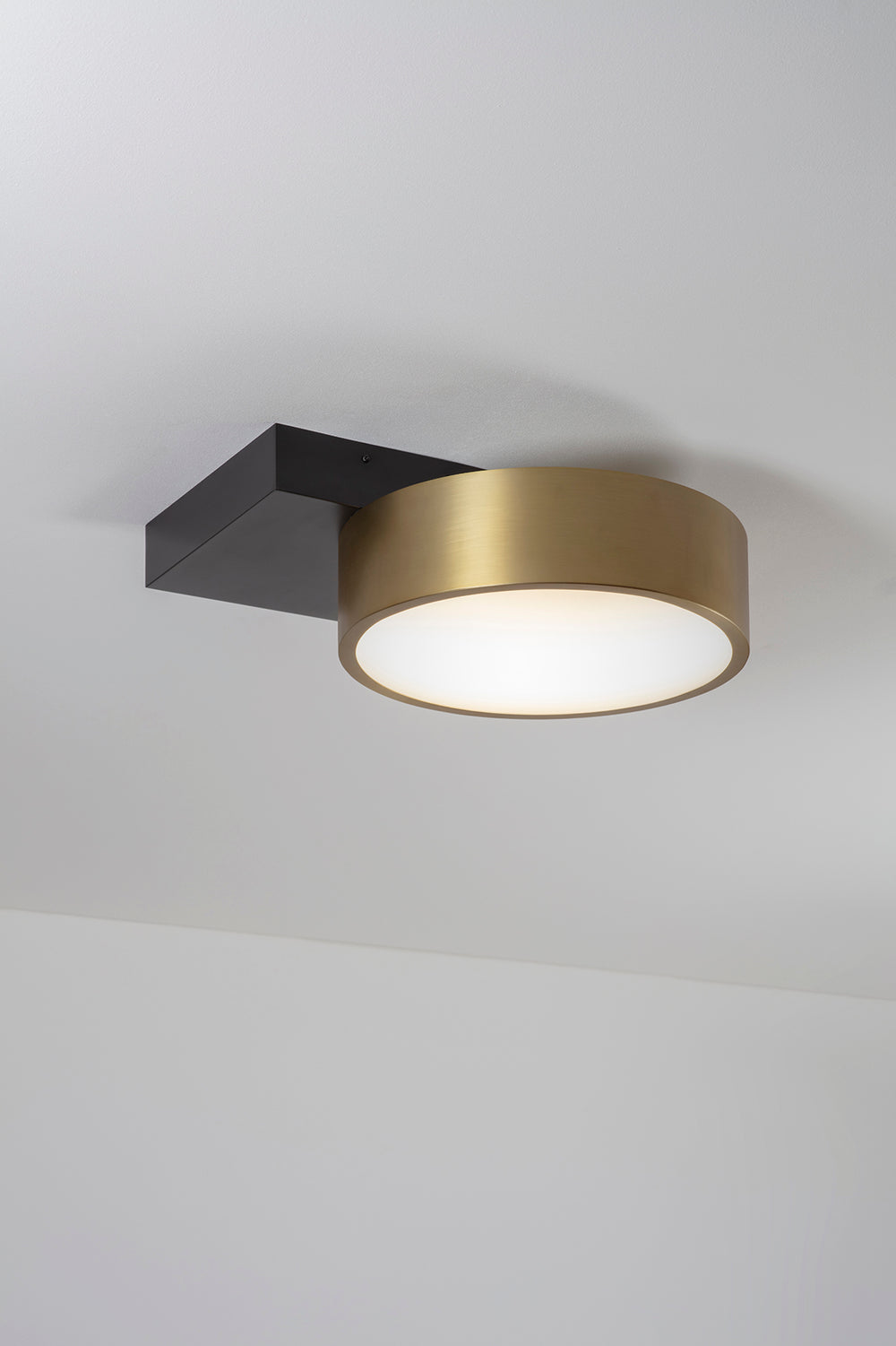 Square in Circle Ceiling Light