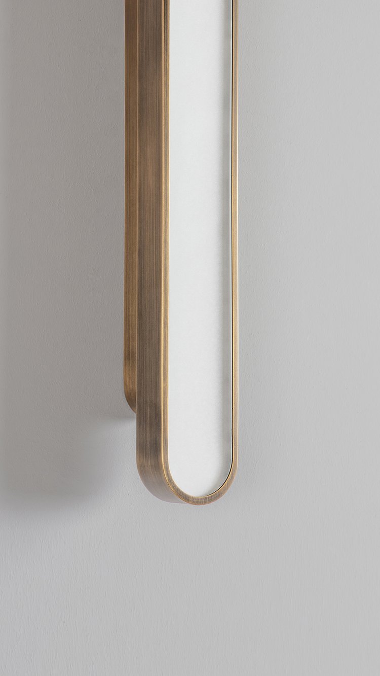 Capsule Wall Light