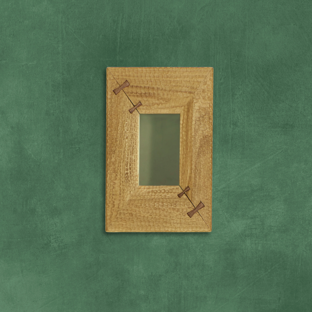 Lindo Mirror
