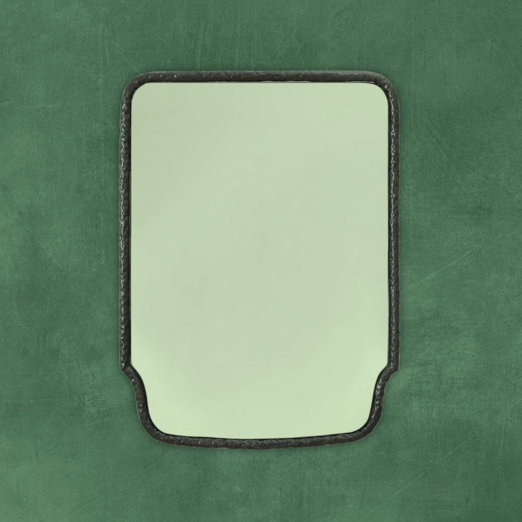 Serrallés Mirror