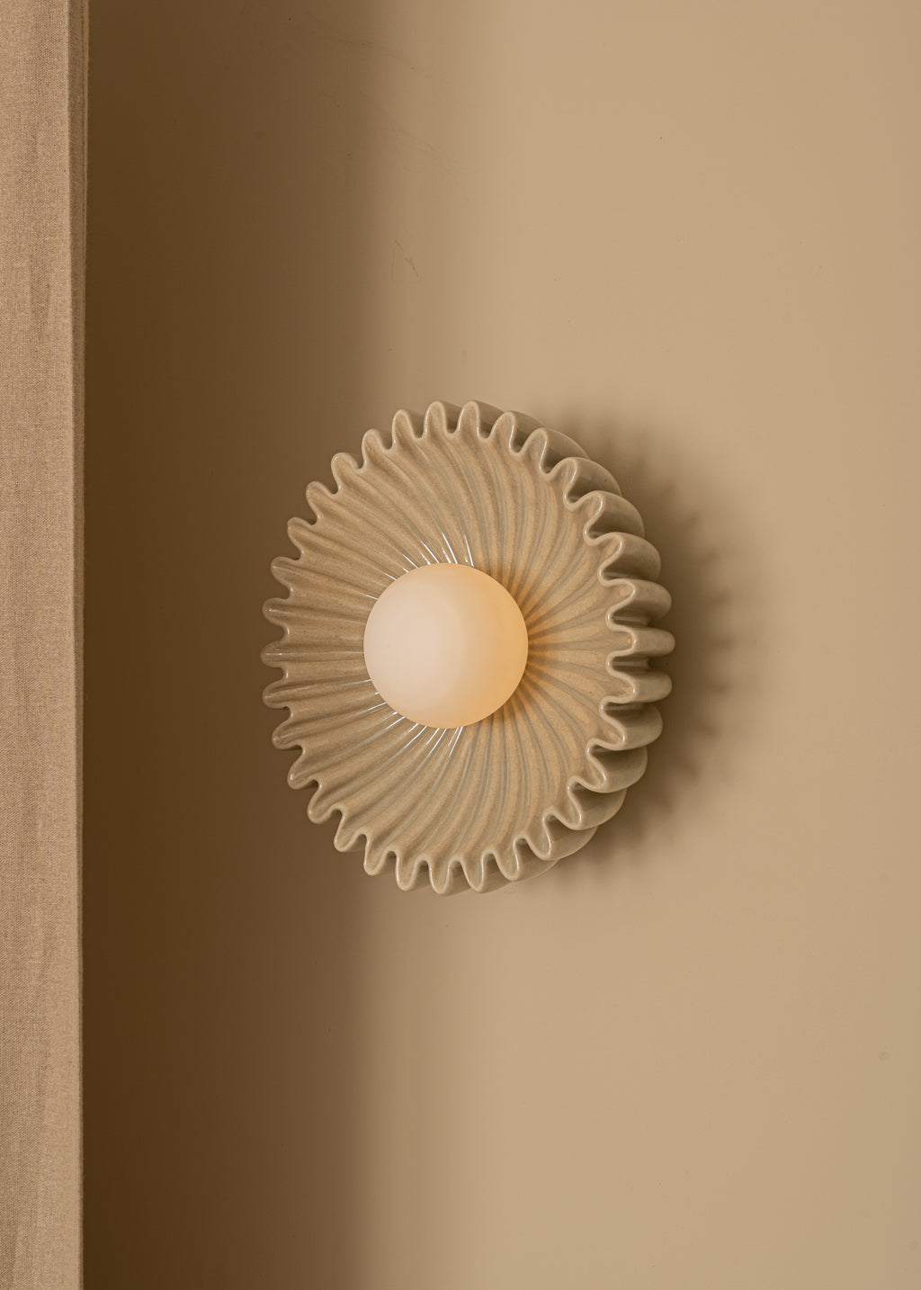 Ostro Wall Light