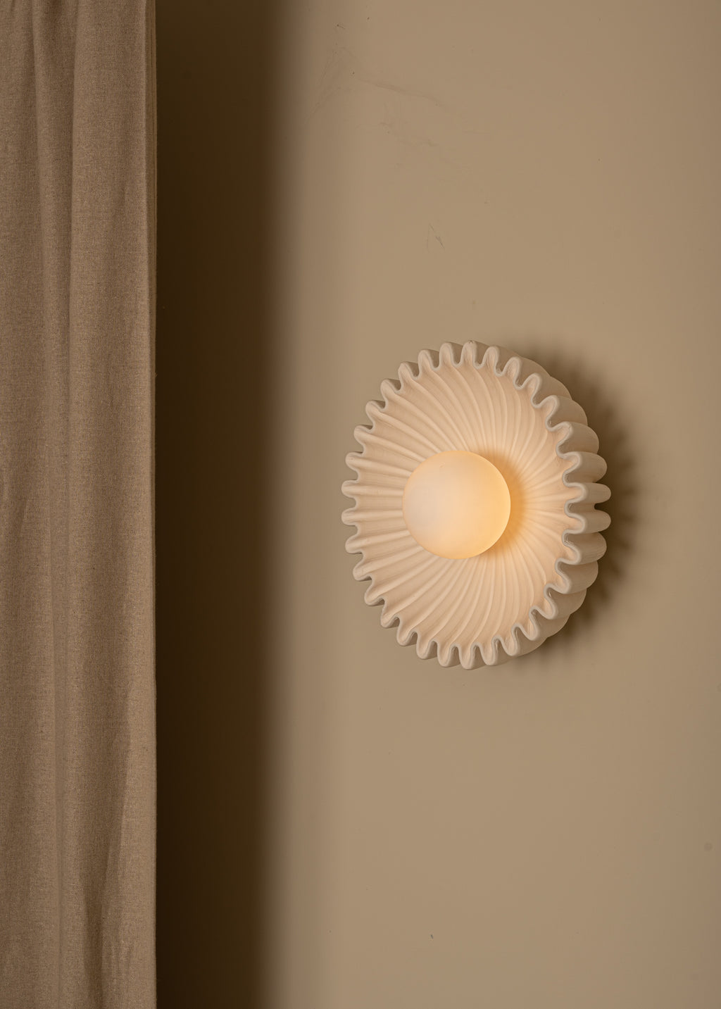 Ostro Wall Light