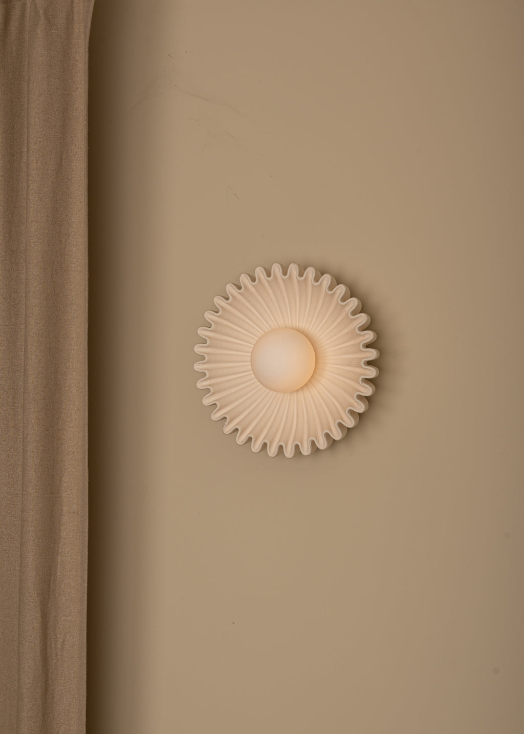 Ostro Wall Light