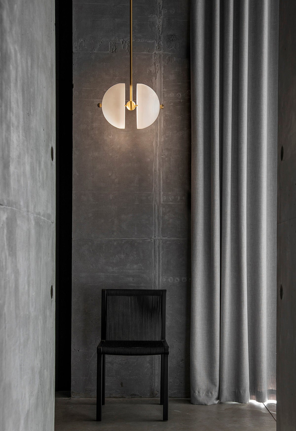 Split Circle Pendant Light