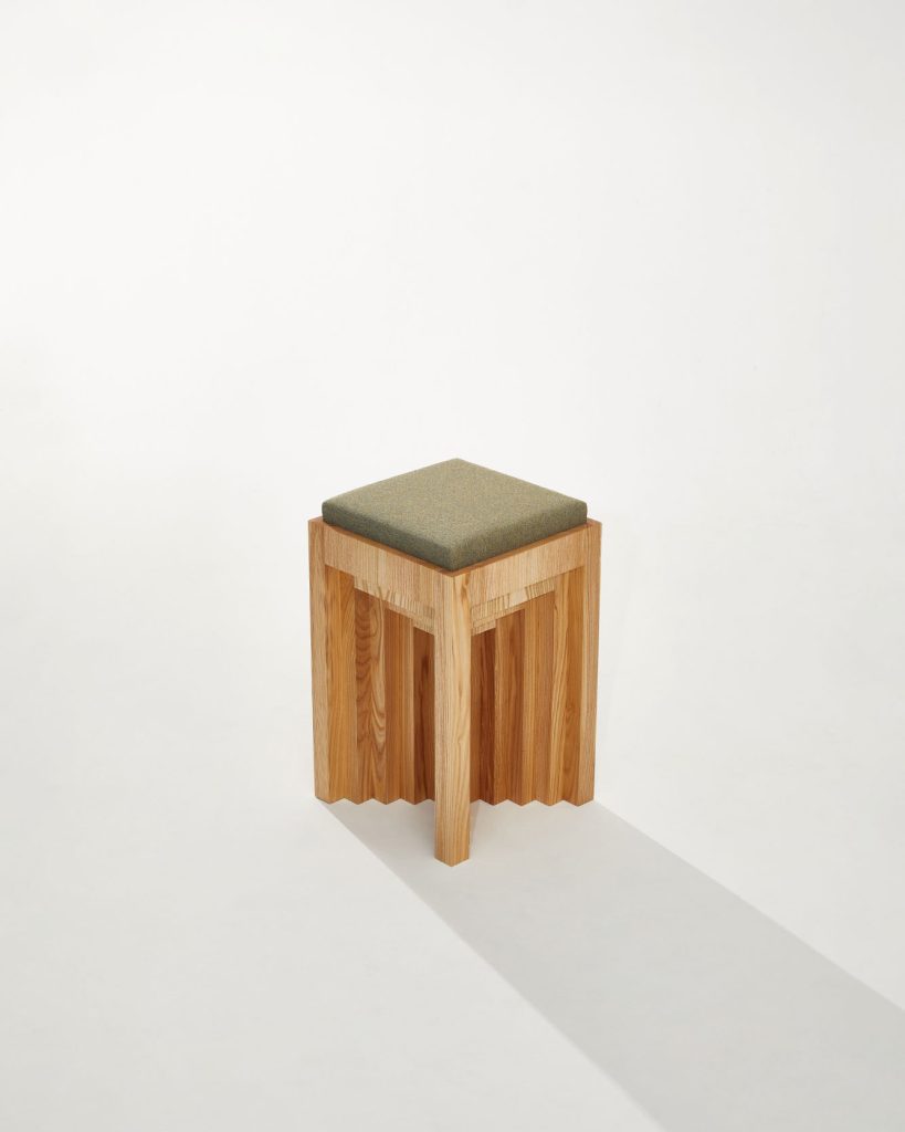 Throne Stool