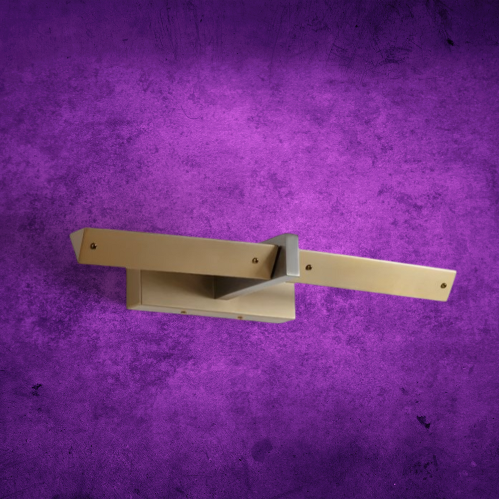 Three Edges Picture Light