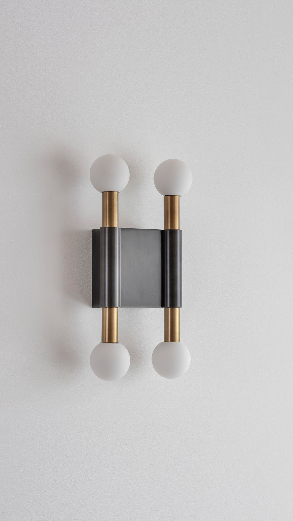 Pole and Circle II Wall Light