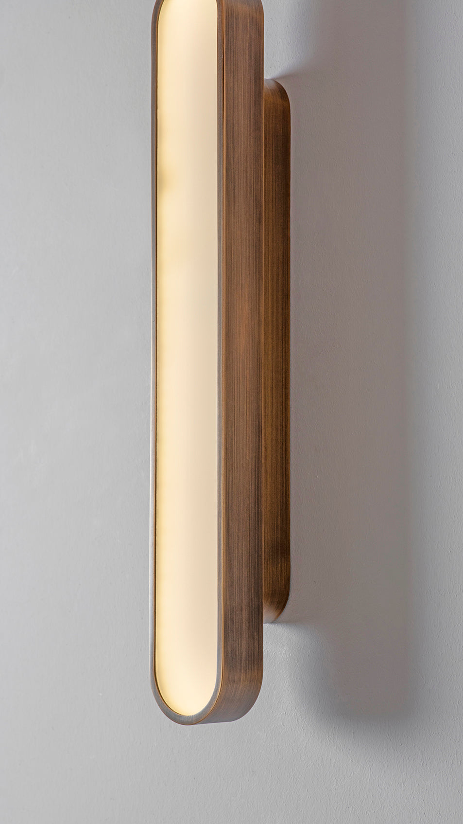 Capsule II Wall Light