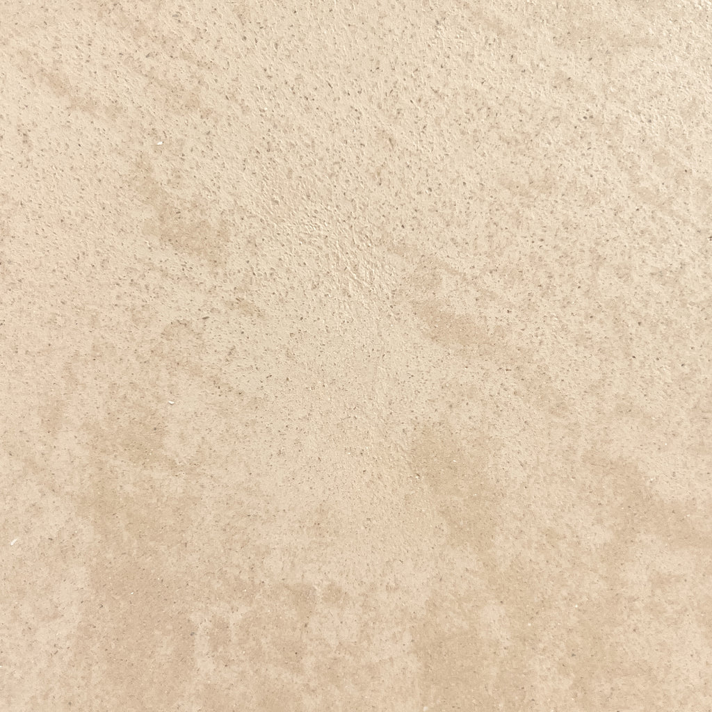 ARATA Dining Table