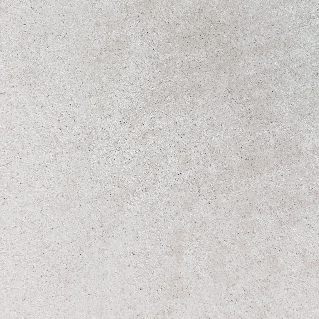 ARATA Dining Table